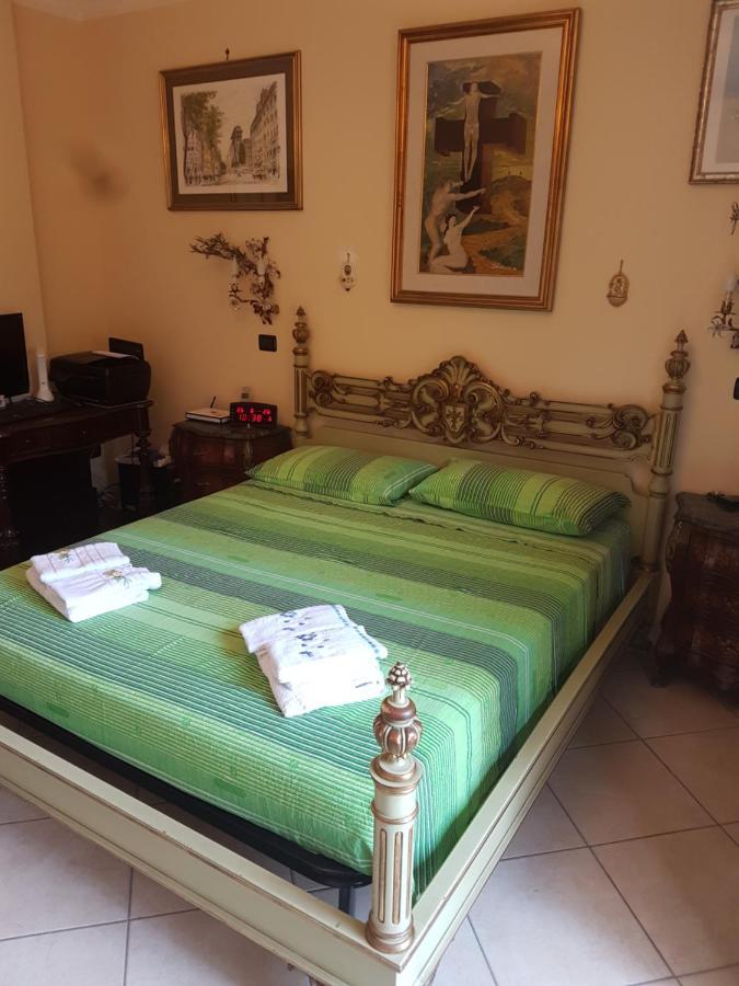 B&B Malibu Ардеа Екстер'єр фото